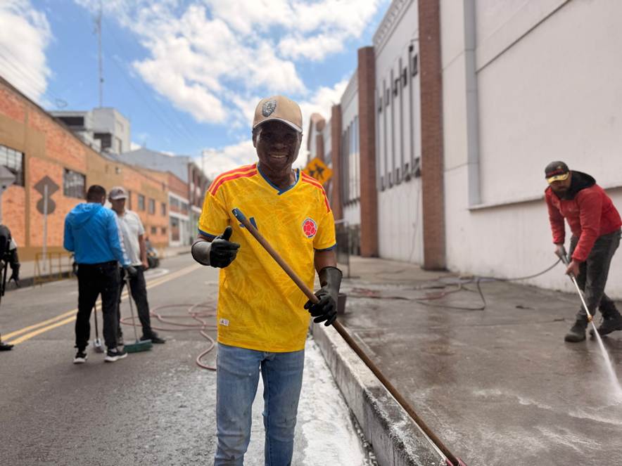 Trabajo conjunto permitió recuperar 800 metros cuadrados de espacio público en el sector del G12 de Puente Aranda