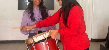 Entrega de insumos culturales en Usme