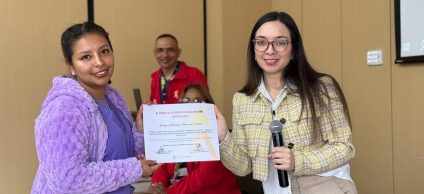 Entrega de diplomas a los emprendedores locales de Usme