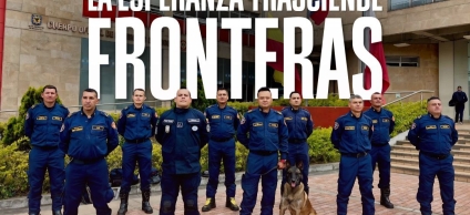Integrantes de equipo de rescate en Venezuela