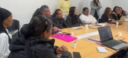 Mesa de trabajo entre la Alcaldía Local de San Cristóbal y víctimas del conflicto armado para fortalecer rutas de atención, participación y acceso a servicios institucionales.