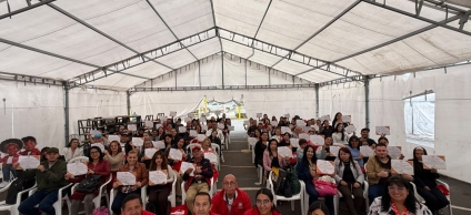 Imagen de emprendedores reunidos en alcaldía 