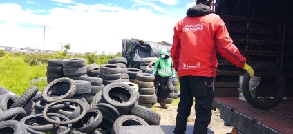 Llantas abandonadas que fueron recogidas