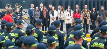 Bogotá recibe 794 nuevos policías 