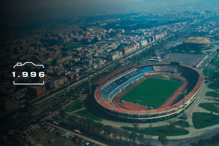 Foto panorámica del estadio el Campín en 1996