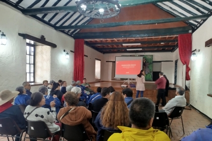 Presentación pública contrato 563-2025
