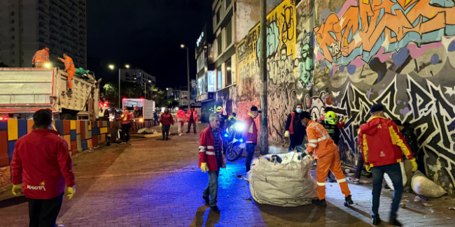 La Alcaldía Local de Barrios Unidos en articulación con diferentes entidades distritales adelantó un operativo de recuperación del espacio público en seis puntos priorizados de la localidad