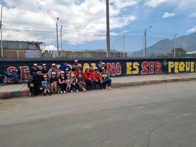 El barrio Sevilla transforma su entorno y construye un espacio inspirador para la comunidad