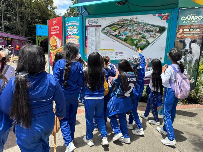 360 niñas entre los 5 y 12 años de colegios públicos de la localidad de Santa Fe vivieron una jornada inolvidable 