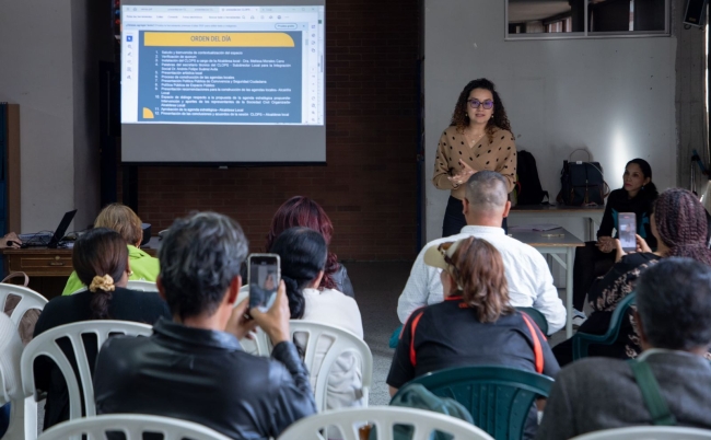 La alcaldesa local ante el CLOPS de Barrios Unidos