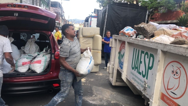 Fotografía relacionada con: Jornada de recuperación ambiental permitió retirar 10 toneladas de residuos en Tunjuelito