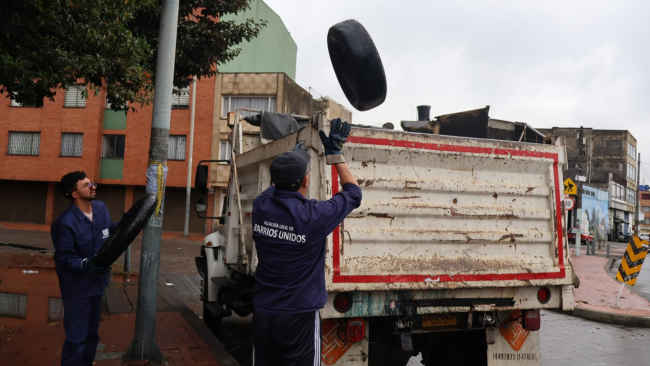 Recolección de llantas en desuso en Barrios Unidos