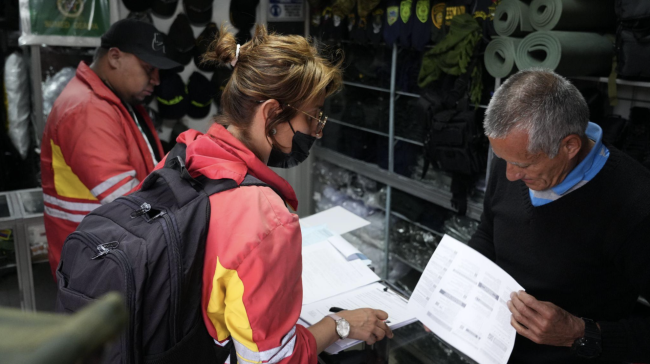 La Alcaldía Local de Tunjuelito realiza operativo de control metrológico en la localidad.