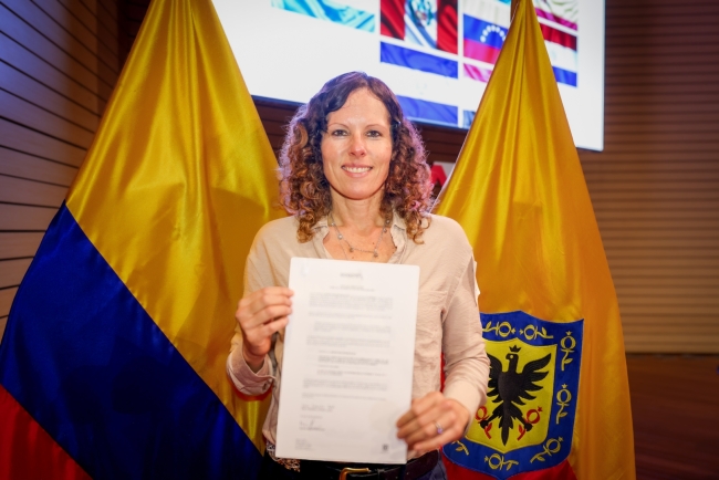 De extranjera a colombiana por adopción: María hizo de su vocación social un puente para construir paz y comunidad.