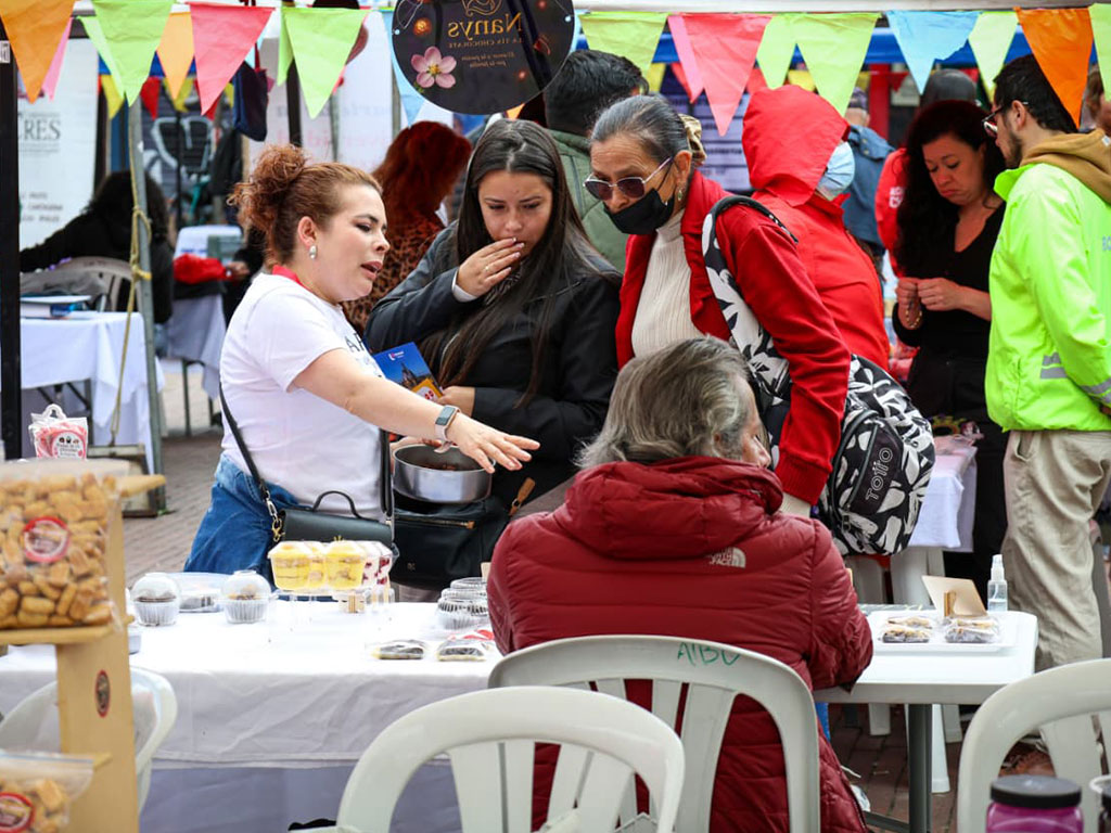 Foto de varias participantes en la feria