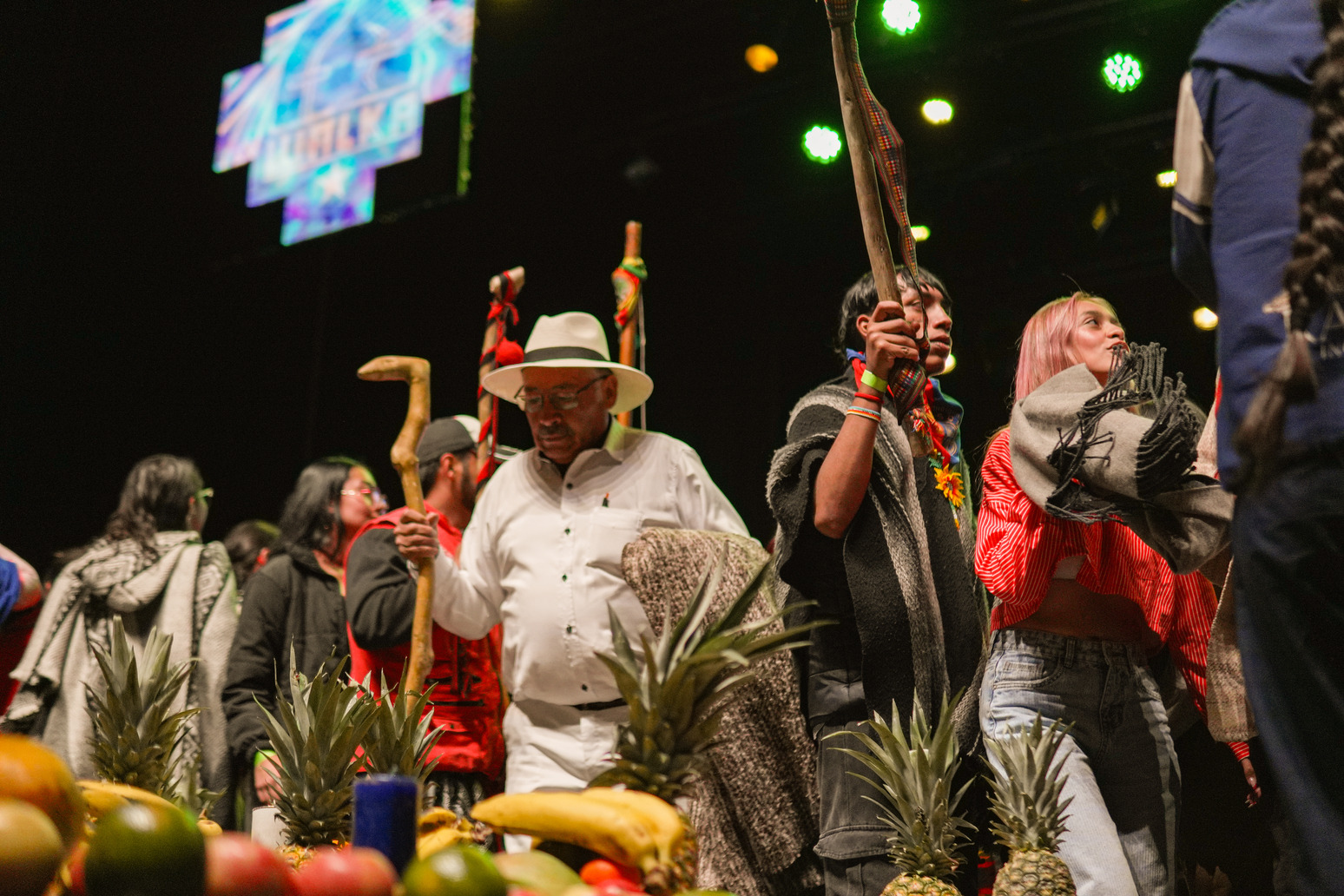 Foto de los pueblos indígenas en el encuentro