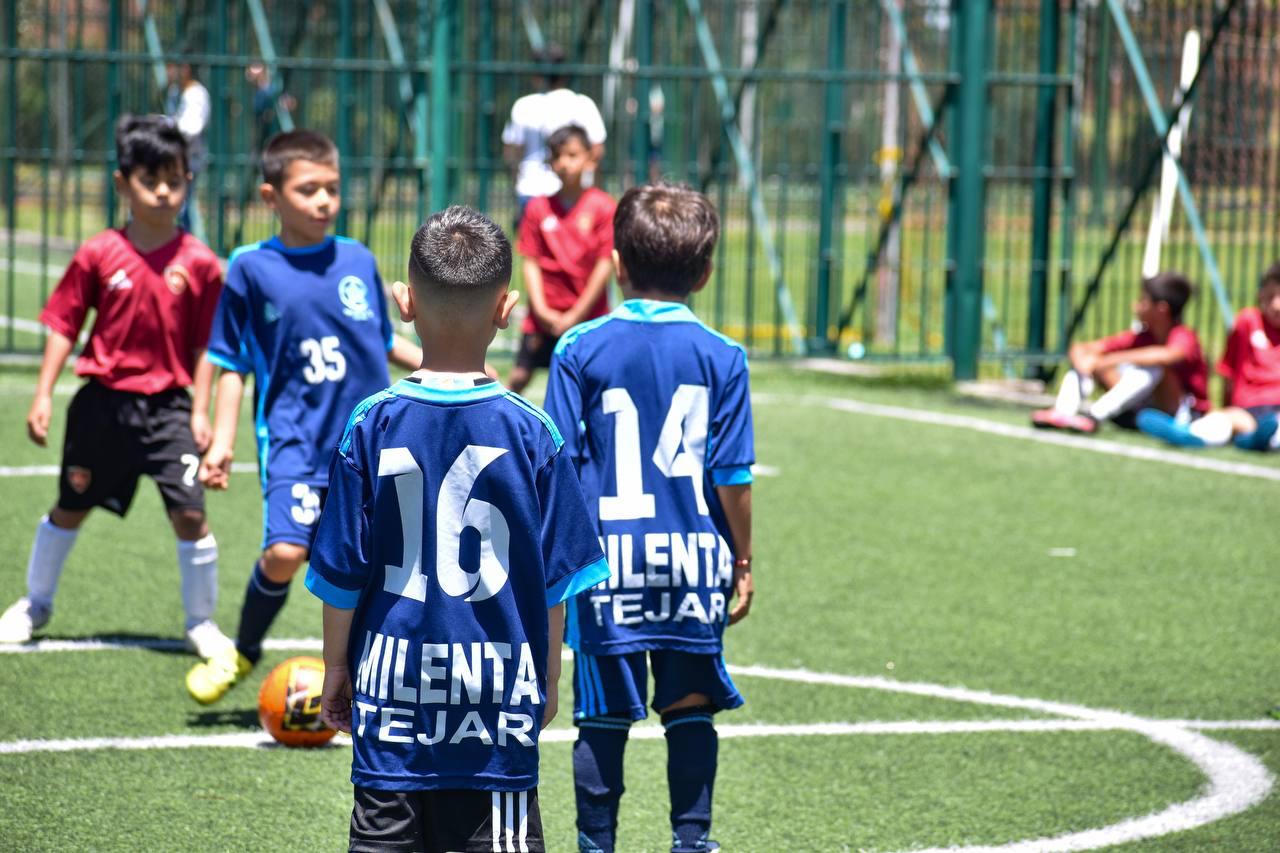 Escuela de futbol Puente Aranda