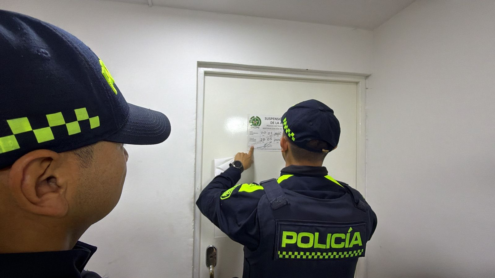 Tres cierres y cuatro comparendos dejó operativo de control a centros estéticos en Puente Aranda