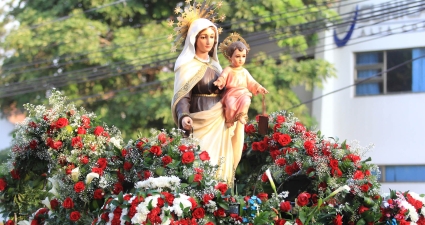Procesion de la virgen del carmen