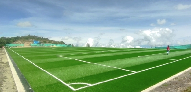 cancha de fútbol profesional a 3.500 metros de altura