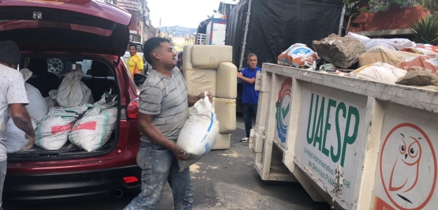 Fotografía relacionada con: Jornada de recuperación ambiental permitió retirar 10 toneladas de residuos en Tunjuelito