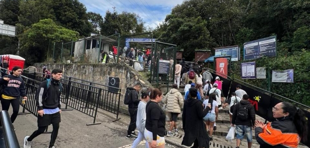 Antes de las 6:00 a.m. ya se registraba el ascenso de alrededor de 3.000 personas al cerro, en lo que se proyecta como una de las jornadas de mayor afluencia de la Semana Santa 2026.