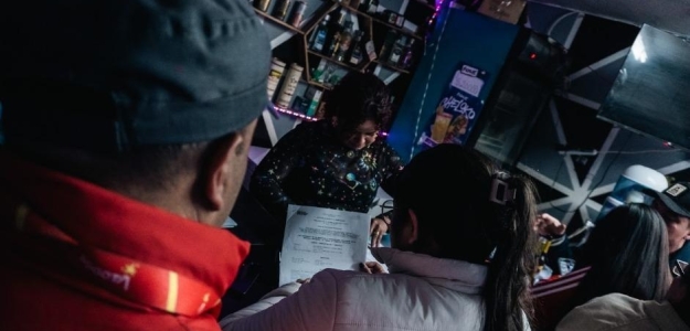 Fotografía relacionada con: Tunjuelito fortalece las acciones de control con operativo de Inspección, Vigilancia y Control a bares.