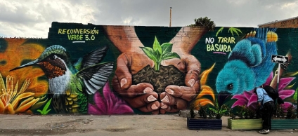 Kennedy cambia los puntos críticos de arrojo de residuos por grafitis y jardines urbanos