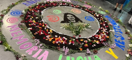 Artista, socióloga, soñadora, creyente del diálogo, familiar y una líder que con su forma de ser transformo personas y el arte. 