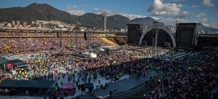 Tarima de concierto en el estadio el Campin de Bogotá 