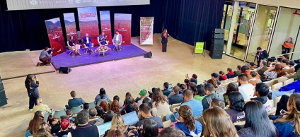 Bogotá entrega más de 100 becas internacionales en el Congreso de la Bogotaneidad