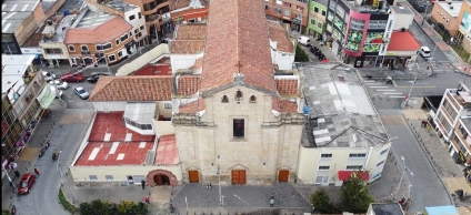 Vive la Semana Santa en Antonio Nariño recorriendo sus iglesias, barrios tradicionales y apoyando el comercio local en Bogotá.