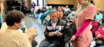 Kennedy entrega más de 600 dispositivos de asistencia para 461 personas con discapacidad 