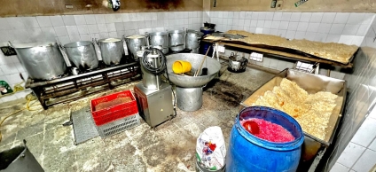 Sella dos establecimientos tras hallar una tonelada de cárnicos