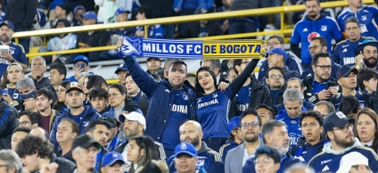 Hinchas de Millonarios en el estadio