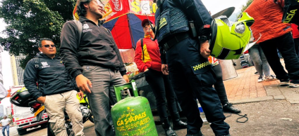 Operativo en la Carrera Séptima: incautación de cilindros de gas para preservar la seguridad ciudadana