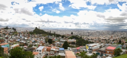 Vista panorámica del oriente de Bogotá, localidad de Santa Fe.