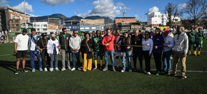Directivos Distrito y equipos del Torneo Afro del Olaya