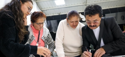 Personas participando en el ejercicio de fortalecimiento al derecho de libertad religiosa.