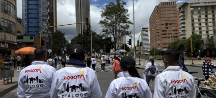 Equipo dialogo en marchas