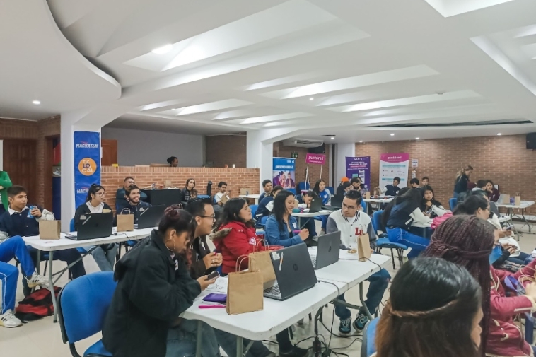 Foto de los participantes por la localidad de Engativá