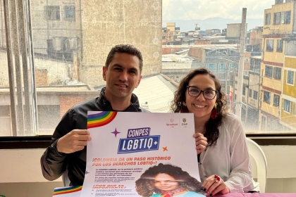 Alcalde Local de Los Mártires John Jader Suarez y la Subsecretaría técnica de Integración Social, Juliana Sanchez