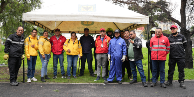 Alcaldía Local de Puente Aranda instaló 4 puntos de atención para atender problemáticas en el canal Comuneros y entorno de la Cárcel Modelo
