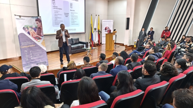 La Alcaldía Local de Antonio Nariño fortalece la protección del consumidor digital en evento académico distrital