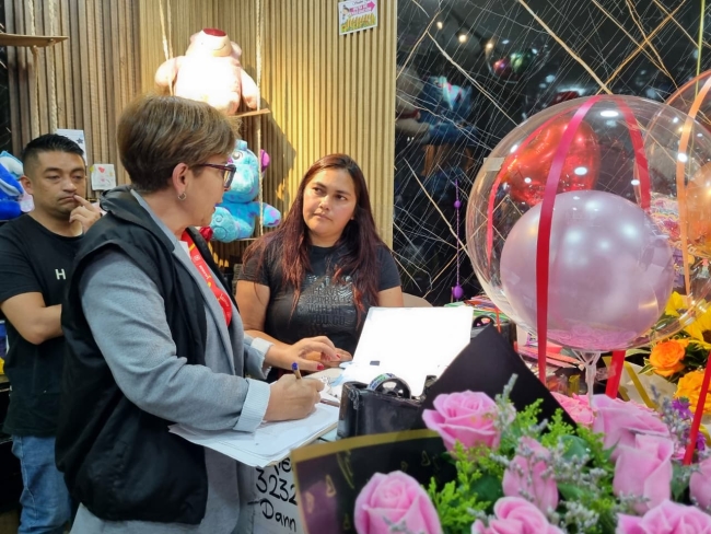 La Alcaldía Local de Antonio Nariño realizó jornada de acompañamiento a comerciantes del sector de floristerías en el Restrepo