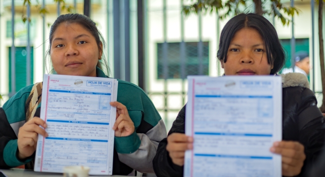 Integrantes del pueblo Embera se postualron para acceder a un empleo digno