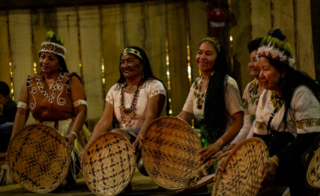 Grupo de mujeres indígenas