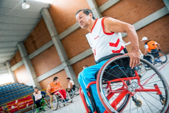 Deportista en silla de ruedas