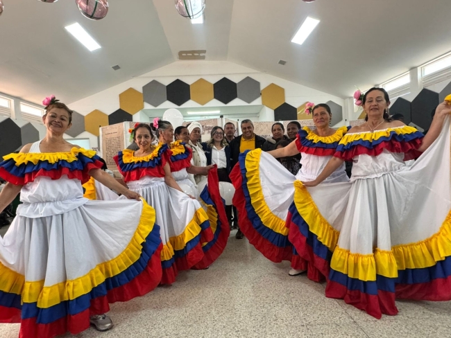 San Cristóbal conmemora a las víctimas del conflicto y reafirma su compromiso con la memoria, la dignidad y la construcción de paz.