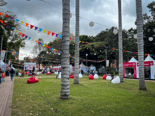 La Feria Talento al Parque – Edición Moda 2026 abre su convocatoria para impulsar el talento empresarial de Bogotá.